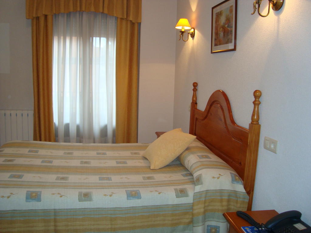 Hostal Universal Бенавенте Стая снимка