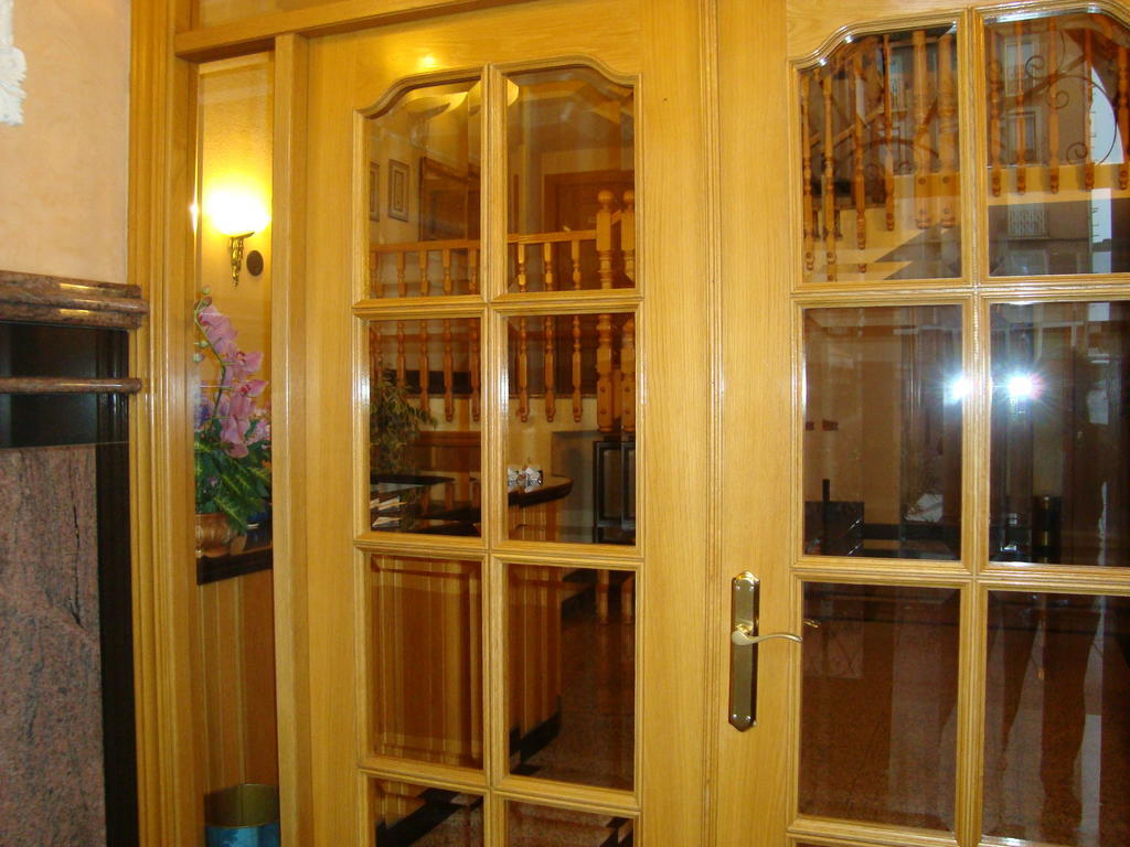 Hostal Universal Бенавенте Екстериор снимка