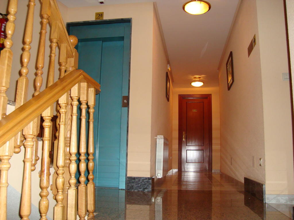 Hostal Universal Бенавенте Екстериор снимка